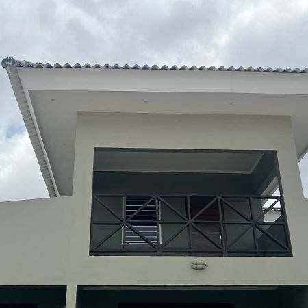 Cataleya Apartments Near Airport ウィレムスタッド エクステリア 写真